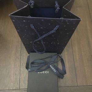 Gucci shopping bag and gift box